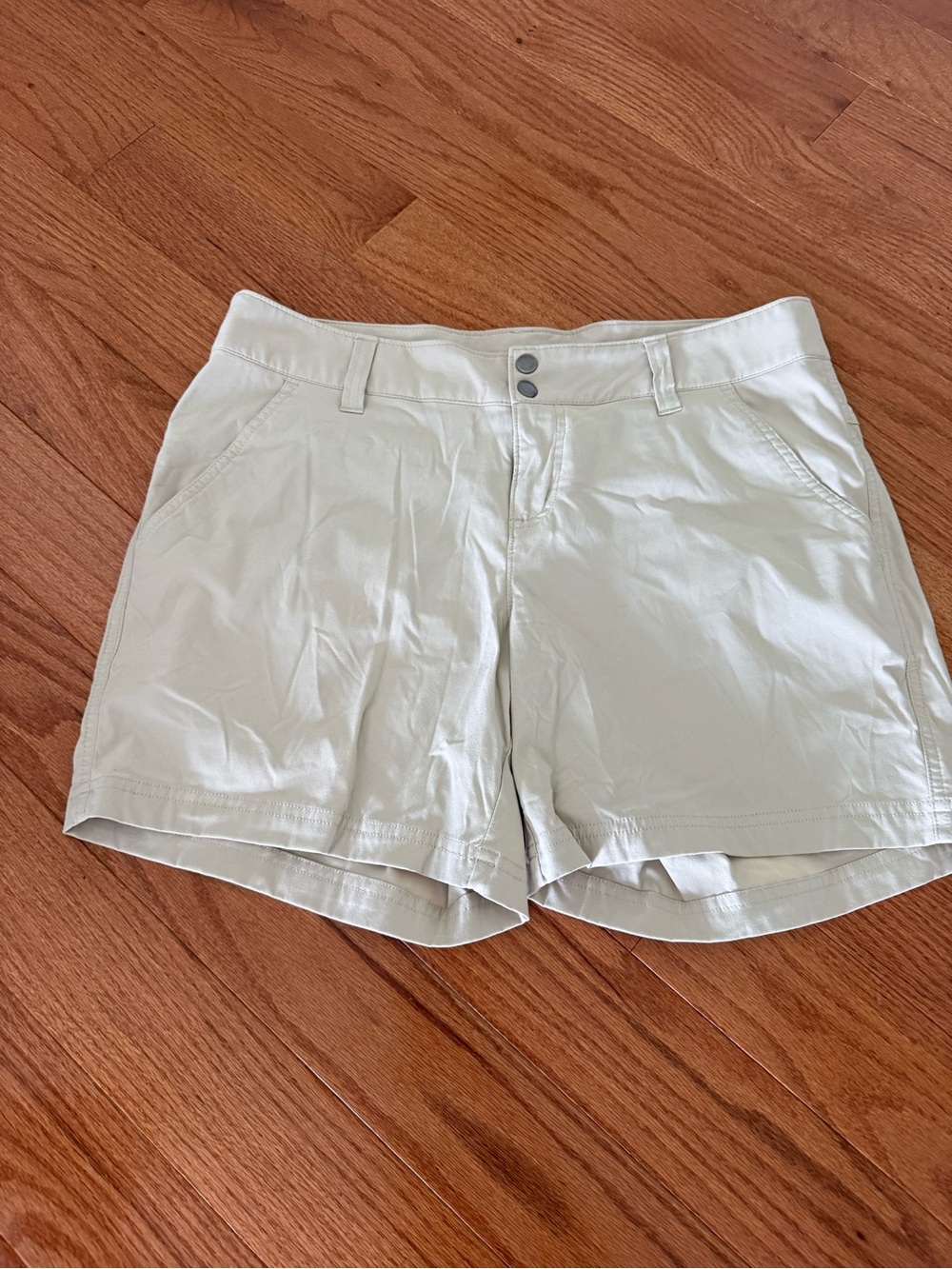Columbia Women's Light Cream Athletic Shorts